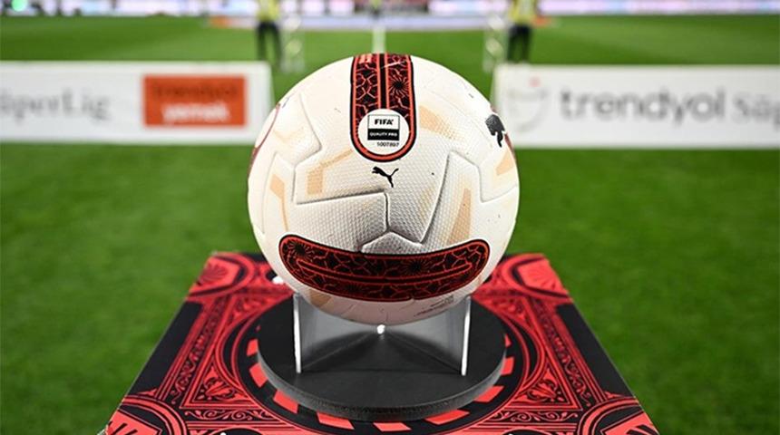 Yapay zekadan Fenerbah&ccedil;e-Galatasaray ma&ccedil;ı tahmini! İkisi de aynı sonucu s&ouml;yledi