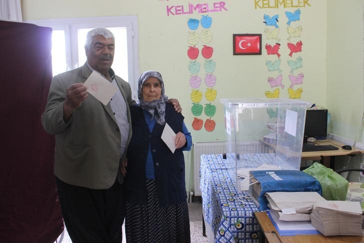 Referandum yapıldı, Resmi Gazete'de yayımlandı! 80 yıl sonra yerleri değişmeden memleketleri değişti G3
