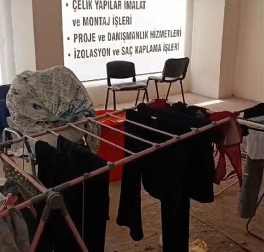 Dolabın arkasındaki gizli bölmeden fuhuş çıktı! 9 u birden yakalandı 5