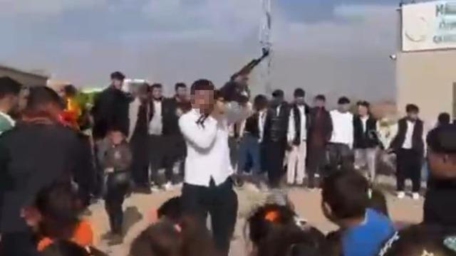 Şanlıurfa’da düğünde uzun namlulu silahla havaya ateş açtı