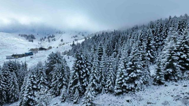 Uludağ’da kar kalınlığı 10 santimetreye yaklaştı 3