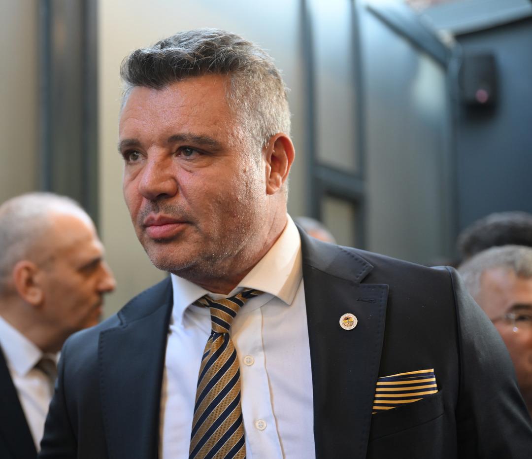 Fenerbahçe-Galatasaray derbisi öncesi prim şov! Sadettin Saran kesenin ağzını açtı, Dursun Özbek  açık çek  verdi 1