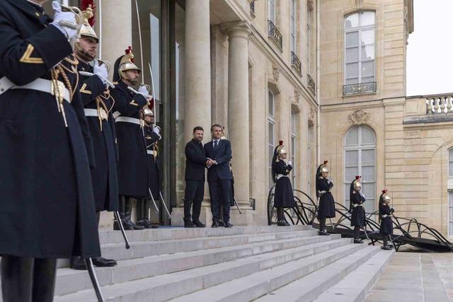 Zelenskiy, Macron ile bir araya geldi 2