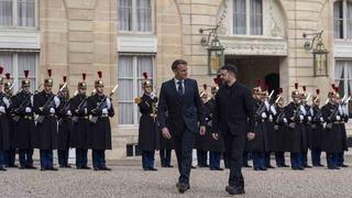 Zelenskiy, Macron ile bir araya geldi