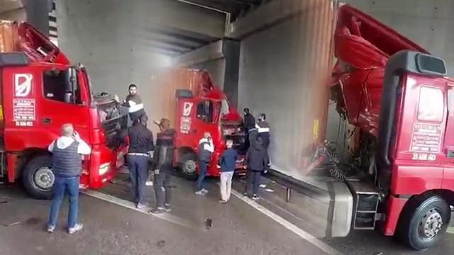 TEM'de korkunç kaza: 23 yaşındaki şoför kendi kullandığı tırın altında can verdi!