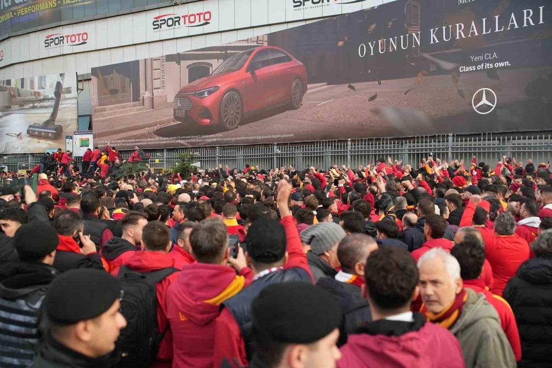 (&Ouml;zet) Fenerbah&ccedil;e - Galatasaray Ma&ccedil;ı &Ouml;zeti ve T&uuml;m &Ouml;nemli Anları 8