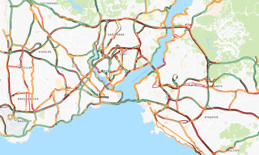 İstanbul da derbi trafiği! Yoğunluk y&uuml;zde 85 lere ulaştı 4