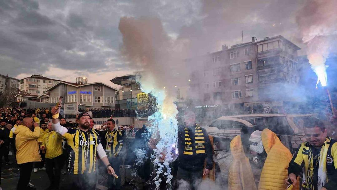 (&Ouml;zet) Fenerbah&ccedil;e - Galatasaray Ma&ccedil;ı &Ouml;zeti ve T&uuml;m &Ouml;nemli Anları 4