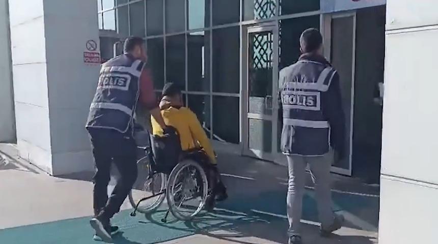 Bakan Yerlikaya duyurdu! Sosyal medyada kadına şiddet uygulayan ş&uuml;pheli yakalandı