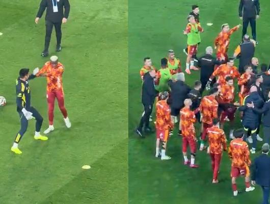 Dev derbi başlamadan sahada kavga &ccedil;ıktı! 