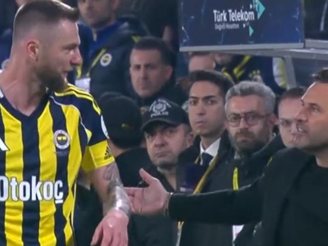 Derbi ateşli başladı! Skriniar ile Okan Buruk arasında gergin anlar!