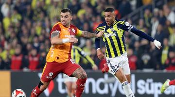 Kadıköy'de olay yaratan protesto! Tüm tribünler onu yuhaladı