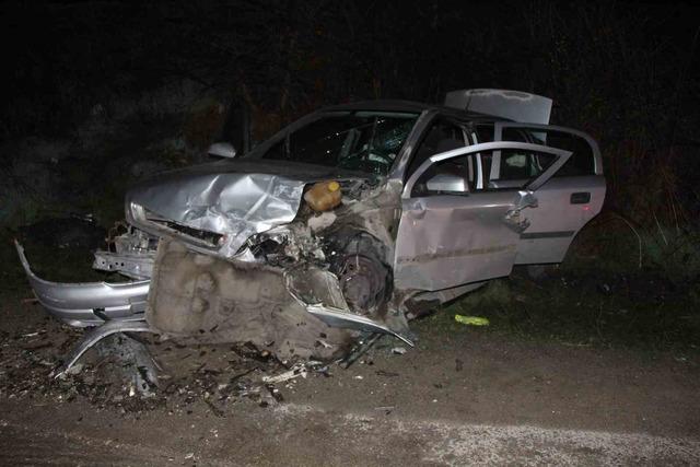 Amasya’da iki otomobil kafa kafaya çarpıştı: 8 yaralı 2