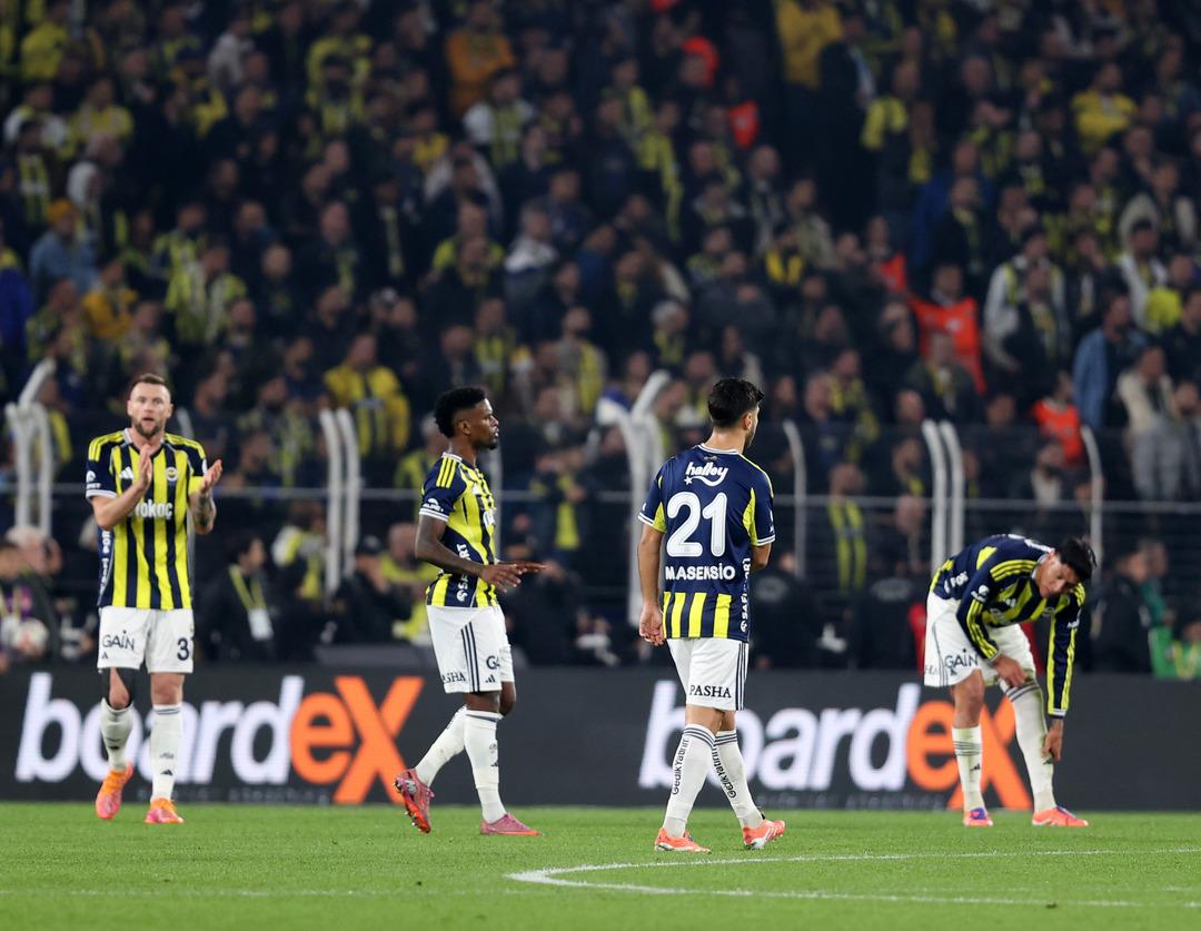 Fenerbah&ccedil;e-Galatasaray derbisi sonrası Ahmet &Ccedil;akar'dan Fenerbah&ccedil;elileri &ccedil;ıldırtan s&ouml;zler!