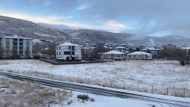 Karlıova beyaza büründü 1