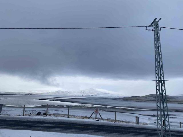 Patnos’ta mevsimin ilk karı yağdı 1