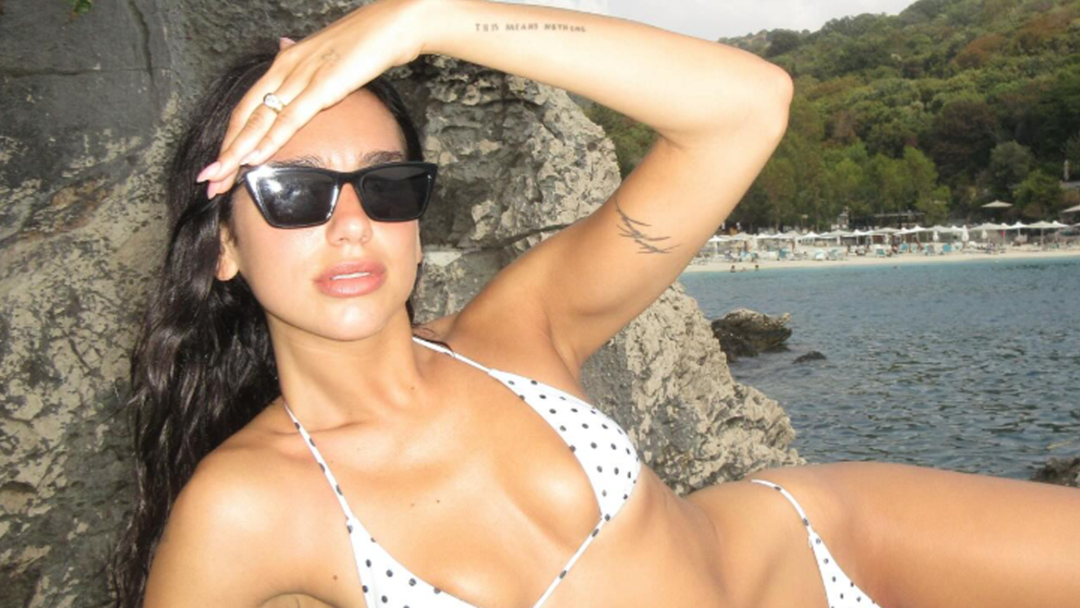 Dua Lipa: Sahnede parlayan formunun sırrı