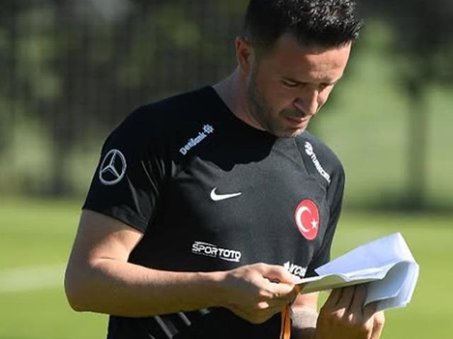 Derbi sonrası şoke eden olay: Eski milli futbolcu Gökhan Gönül derbi sonrası havalimanında gözaltına alındı