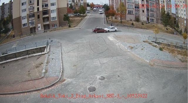 Kafa kafaya çarpıştılar 1