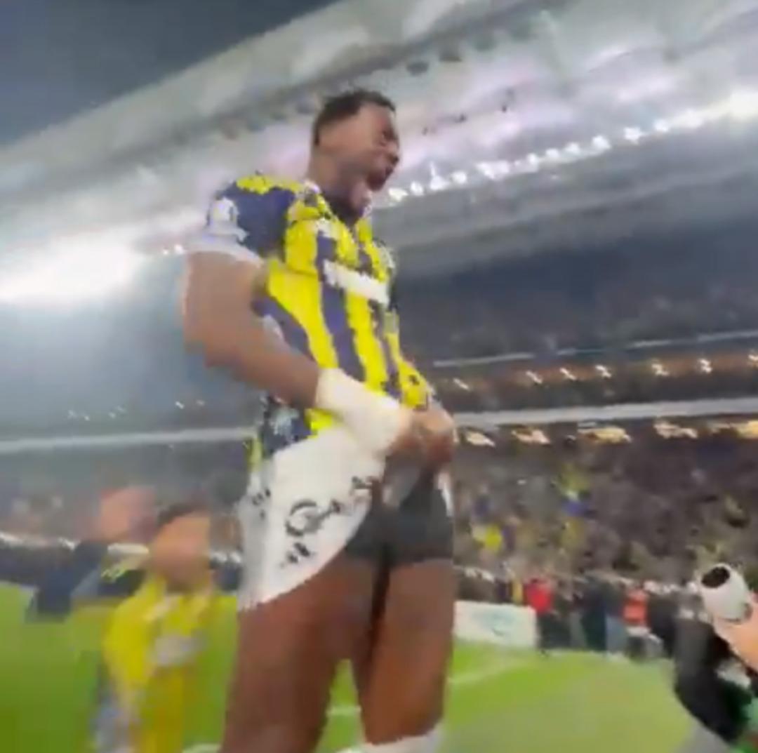 Jhon Duran ın gol sevinci derbiyi karıştırdı! Galatasaray taraftarından büyük tepki 8