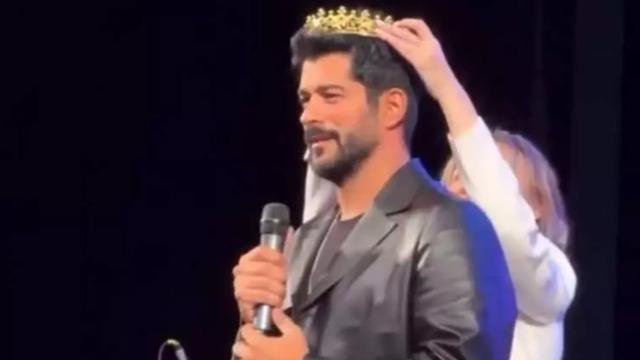 Burak Özçivit Rusya'da 'kral' ilan edildi! Kazancı ortaya çıktı