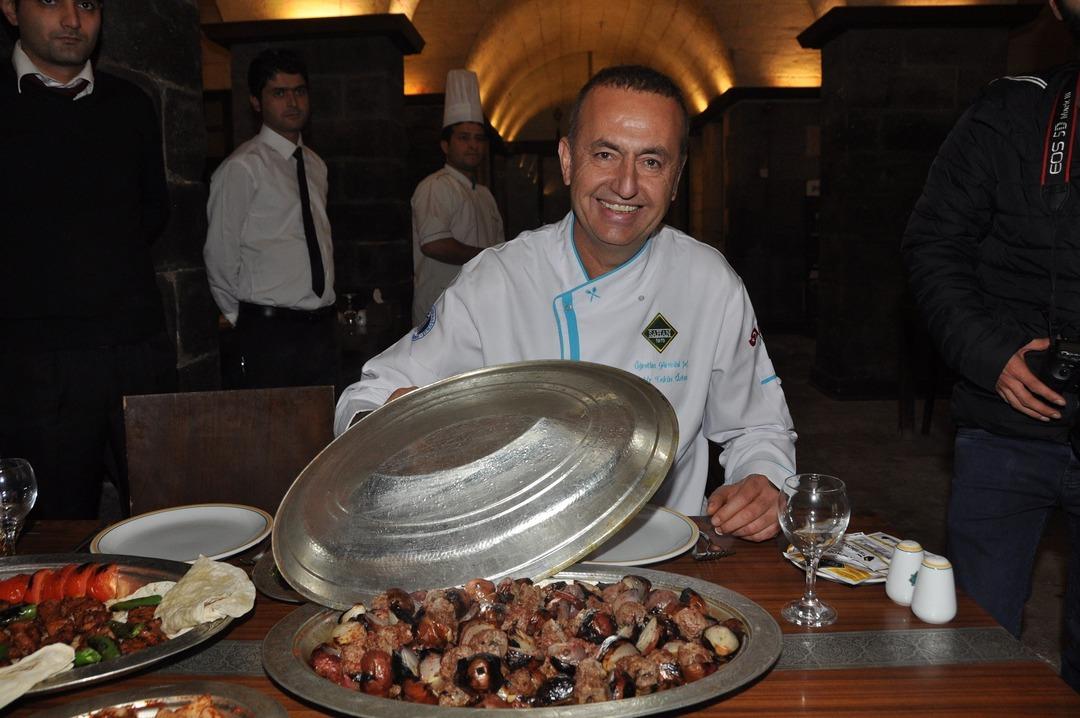 Doğal antibiyotik soğan kebabı sezonu açıldı: Soğan kebabı nasıl yapılır?  1