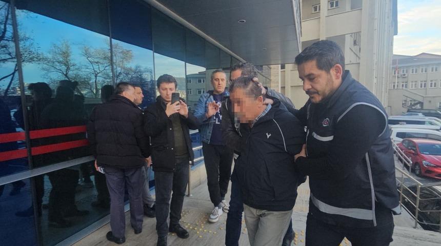 Zonguldak’ta dini duyguları istismar iddiasıyla gözaltına alınan şüpheli adliyeye sevk edildi