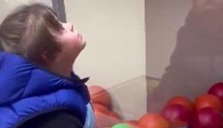 Down sendromlu çocuğu oyun alanına almamışlardı...