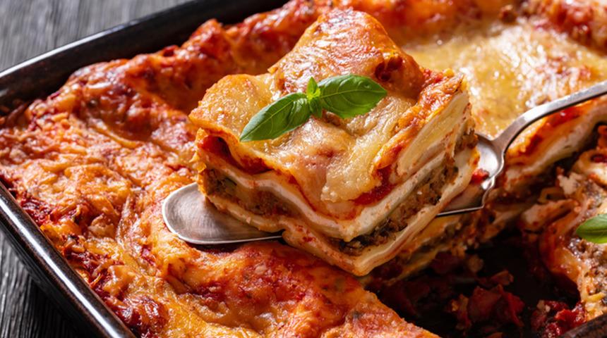 Restoran usulü lazanya tarifi: Evde beşamel soslu lazanya yapmanın sırrı nedir?