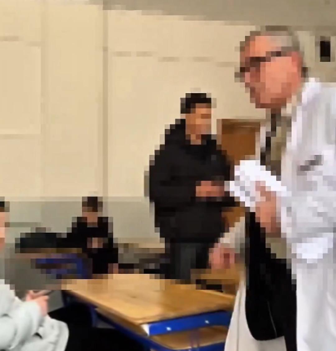 Öğretmenleriyle dalga geçtiler! Lisedeki öğrencilerin skandal görüntüsü olay oldu 2