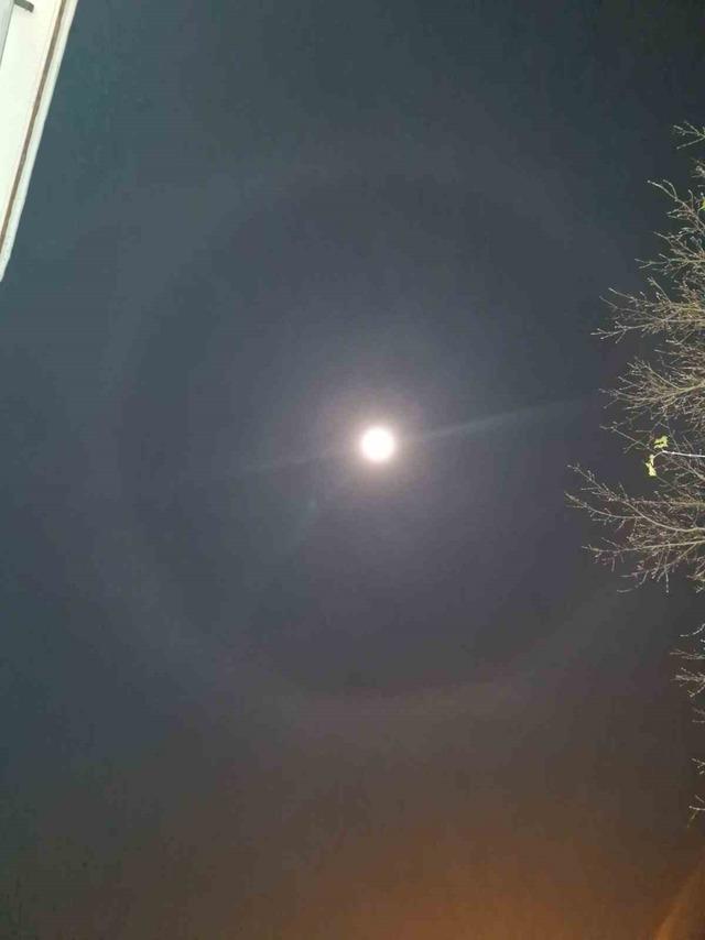 Muratlı semalarında ‘Ay Halesi’ görüldü 1