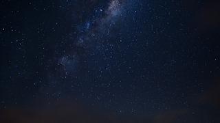 Neden gökyüzü mavi ama uzay karanlık? Sebebi nedir?