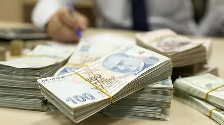 Komisyonda kabul edildi! Kamudaki üst düzey memurlara 30 bin lira seyyanen zam