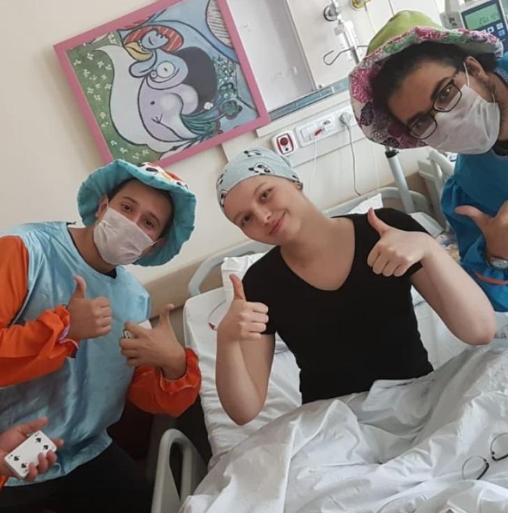 Yıllar önce kanseri yendiği hastanede mühendis oldu G4