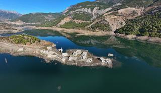 Mersin'de su altındaki köy ortaya çıktı!