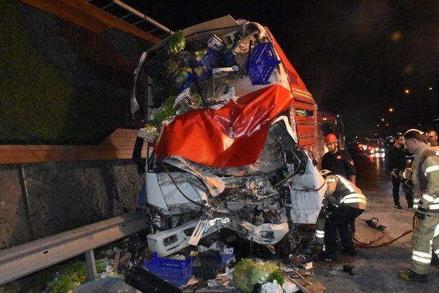 Maltepe'de trafik kazası: 1 ölü - (1)