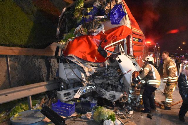 Maltepe'de trafik kazası: 1 ölü (geniş haber)