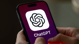 OpenAI'da ChatGPT alarmı: Sam Altman kırmızı kod ilan etti
