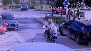 Üsküdar’da börekçiye dalan İETT otobüsünün o anları kamerada