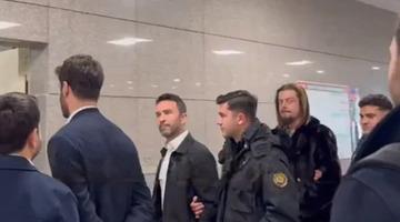 Gökhan Gönül ve Aref adliyede! Gözaltındaki ilk fotoğraf karesi ortaya çıktı