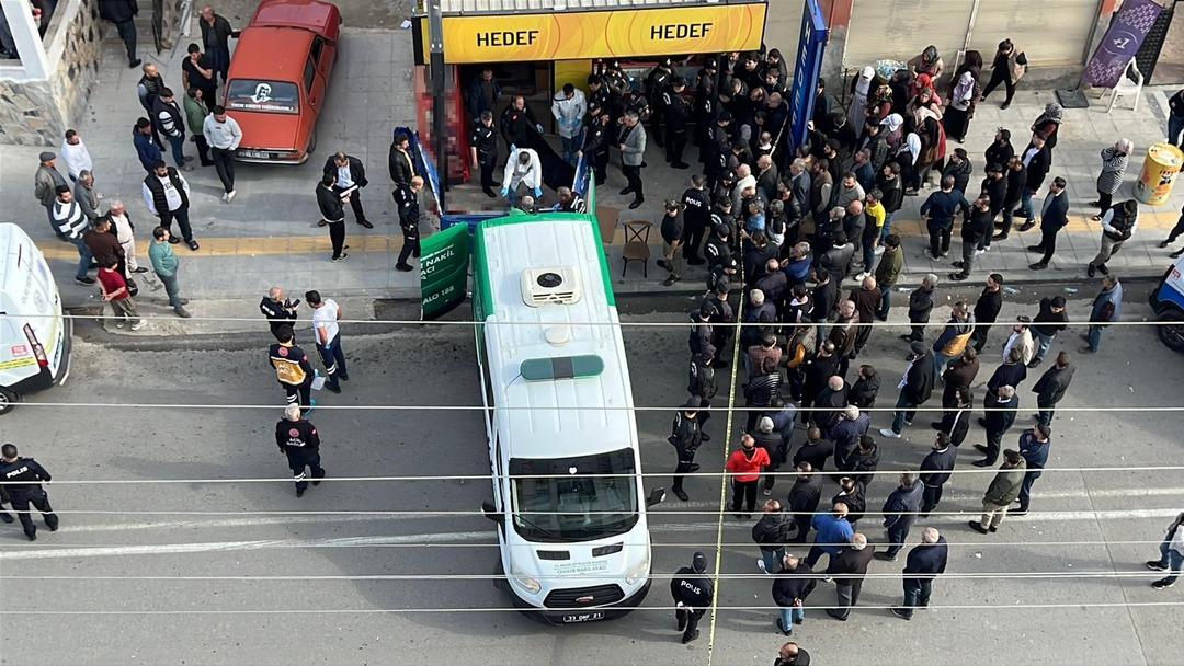 Mersin de güpegündüz vahşet! 3 kişiyi katledip direnmeye çalıştı 5