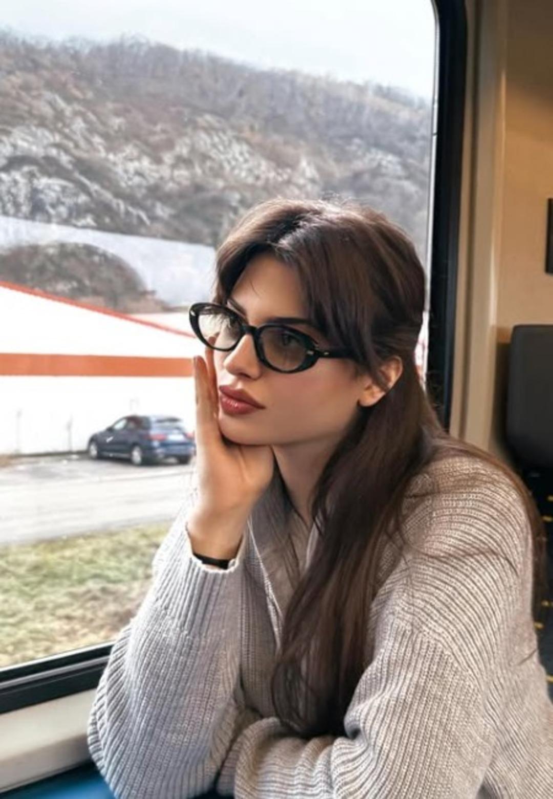 Derin Talu aşka geldi! Sevgilisiyle tatile çıktı  1