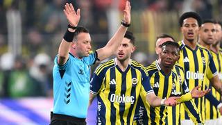 Galatasaray'dan derbinin hakemi için olay başvuru! Resmen şikayet ettiler