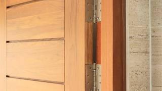 Kapılar neden zamanla gıcırdamaya başlar? Sebebi nedir?
