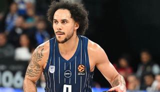 Anadolu Efes'te kaptan Shane Larkin, ameliyat edildi