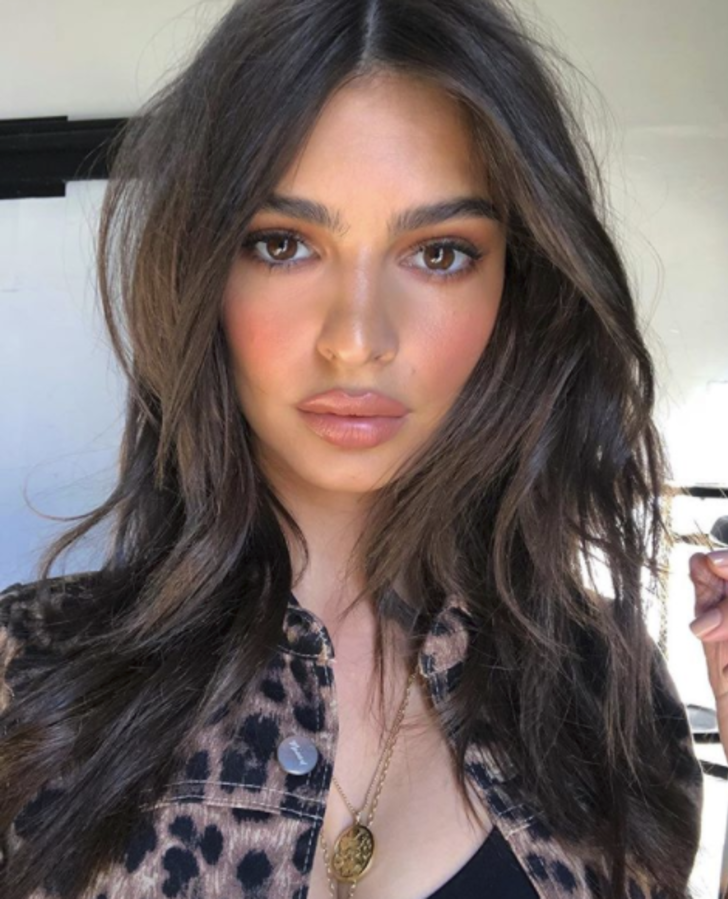 Emily tanıtımlarına devam ediyor G1