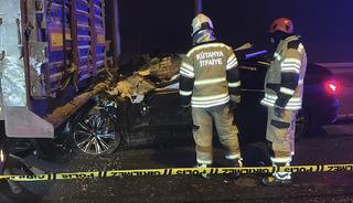 Katliam gibi kaza! Tıra arkadan çarptılar: 4 ölü