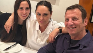 Evlilik iddiası sonrası sevgillisi merak edildi!