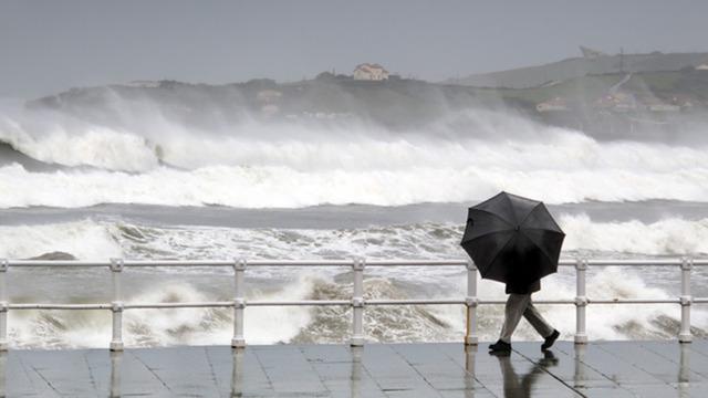 Meteorolojiden 5 ile kuvvetli sağanak yağış uyarısı! Hafta sonu hava nasıl olacak? 