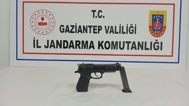 Gaziantep’te uyuşturucu ve kaçakçılık operasyonlarında 3 şahıs tutuklandı